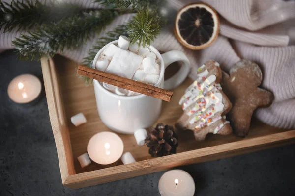 Cocoa, hot chocolate with cinnamon and marshmallows, cookies, gi — Stock Photo, Image