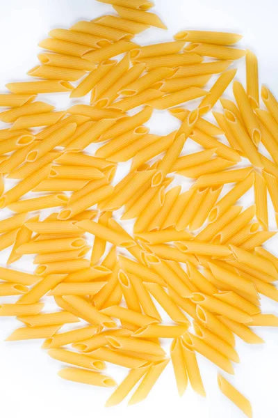 Pasta auf weißem Hintergrund — Stockfoto