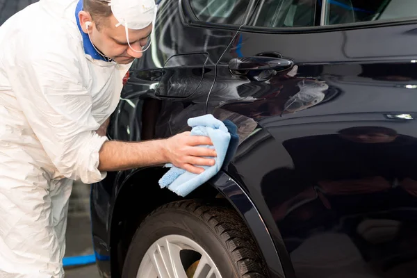 Carro preto polido — Fotografia de Stock