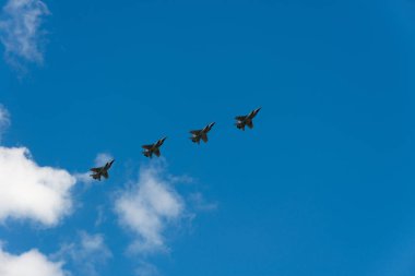 9 Mayıs 2017 Rusya geçit uçak