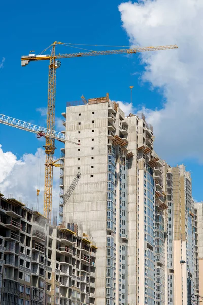 Kule vinç bir konut ev inşaat