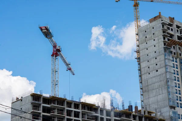 Kule vinç bir konut ev inşaat