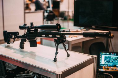 Tüfek Zbroyar Z-008 taktik pro