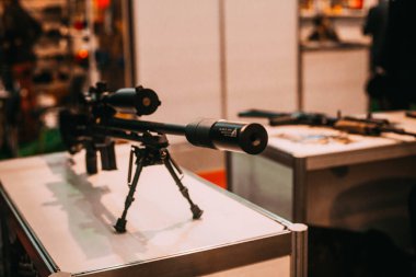 Tüfek Zbroyar Z-008 taktik pro