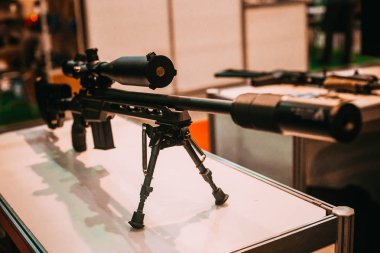 Tüfek Zbroyar Z-008 taktik pro