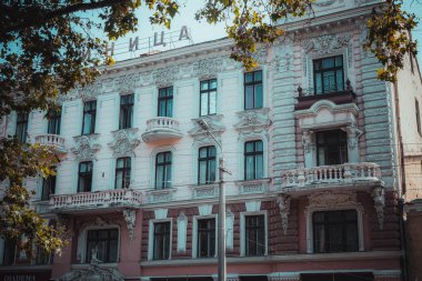 Güzel Odessa, Ukrayna Bina
