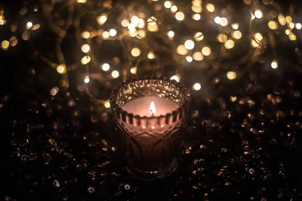 우크라이나 키예프입니다 사진에는 배경에 촛불이입니다 방법으로 사진의 의미를 해석할 있습니다 — 스톡 사진