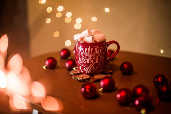 Рождественская чашка с огнями
