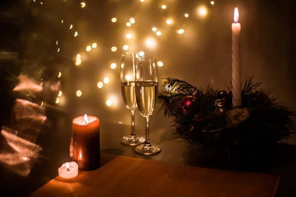 Різдвяне Шампанське Столі Тлі Гірлянди — стокове фото