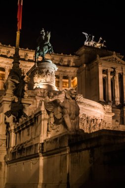 İtalya / Roma 14. Aralık 2019 Vittoriano - Victor Emmanuel II 'nin anısına dikilmiş bir anıt kompleksi