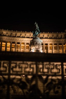 İtalya / Roma 14. Aralık 2019 Vittoriano - Victor Emmanuel II 'nin anısına dikilmiş bir anıt kompleksi