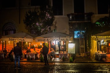 İtalya / Roma 14. Aralık 2019 Akşamları Cafe