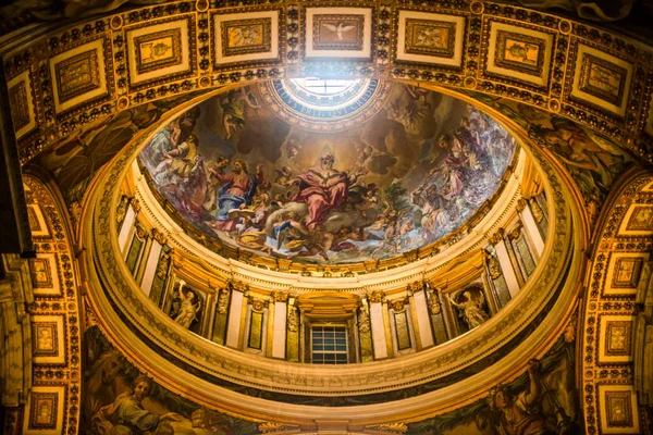 Italie Rome Décembre 2019 Les Murs Intérieurs Basilique Saint Pierre — Photo