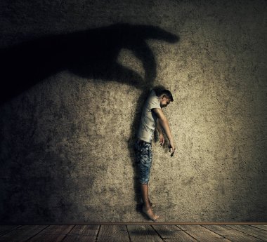 bir kukla gibi hissediyorum