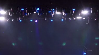 Podium verlichting, schijnwerpers verlicht het werkgebied ... Podium verlichting, schijnwerpers verlicht het werkgebied ...