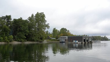 St Lawrence Nehri üzerinde küçük marina