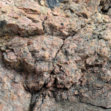 Kırmızı ve siyah granit görünüm birden çok kaya yüzleri ile