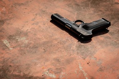 tabanca üzerinde beton kırmızı backgroound