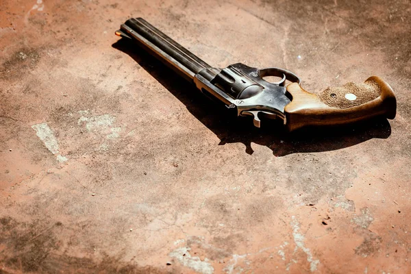 tabanca üzerinde beton kırmızı backgroound