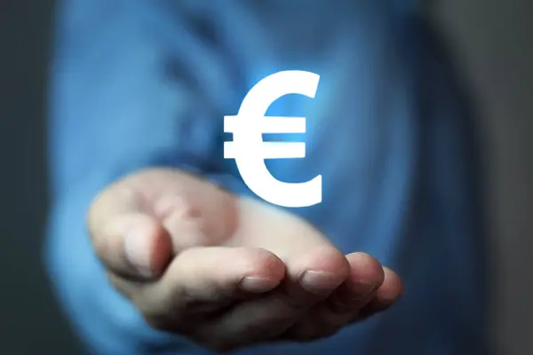 Geschäftsmann mit Euro-Zeichen. — Stockfoto