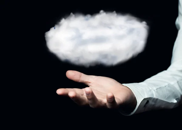Man innehav moln. Cloud computing konceptet. — Stockfoto