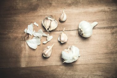 sarımsak ahşap tablo.