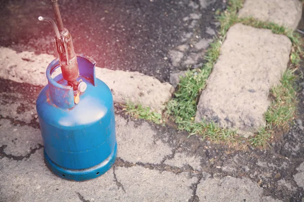 Blue gas bottle. Refueling gas balloon — Stock Photo, Image