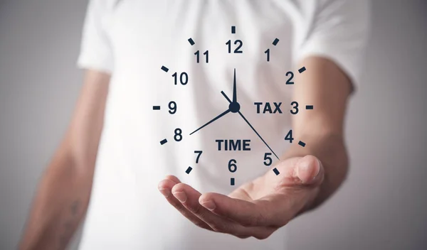 Homme Qui Tient Horloge Temps Fiscal Concept Entreprise — Photo
