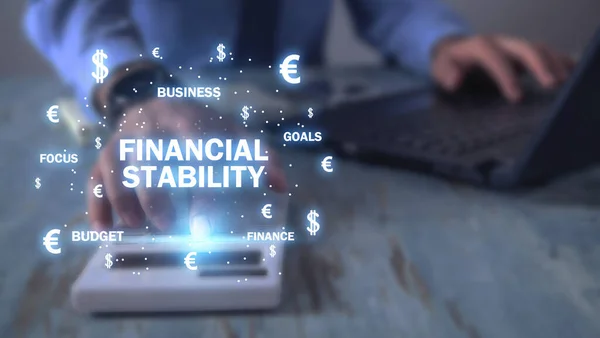 Texto Estabilidad Financiera Con Símbolos Moneda Hombre Usando Calculadora Negocio — Foto de Stock
