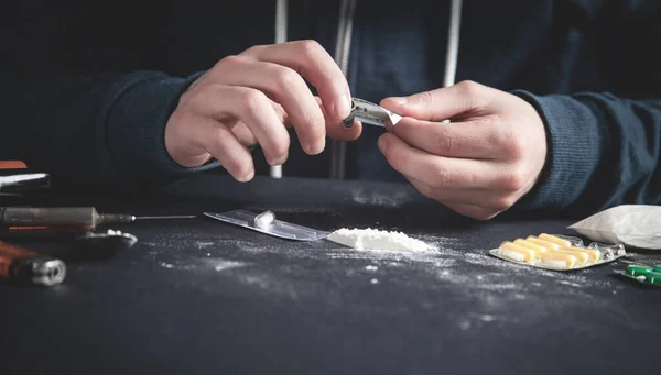 Tossicodipendente Che Prende Cocaina Dipendenza — Foto Stock