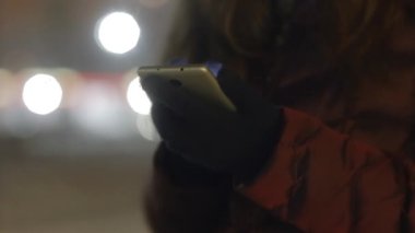 Smartphone kullanarak eller