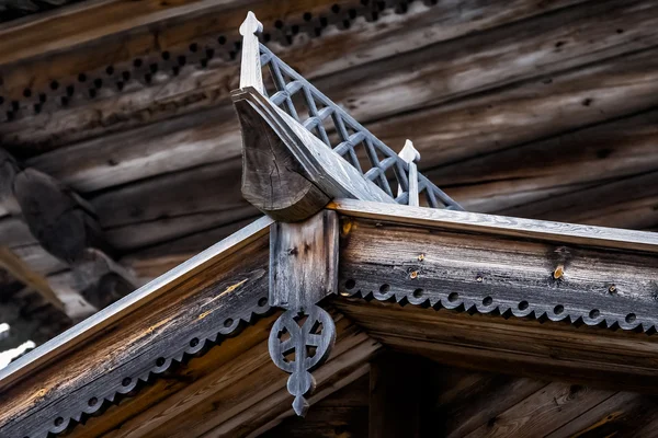 Dak detail van de Noord-orthodoxe kerk — Stockfoto