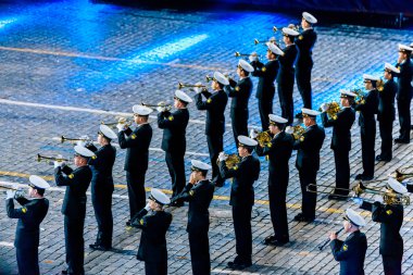 Moskova, Rusya - 26 Ağustos 2016: İşçinin kule Uluslararası Askeri Müzik Festivali.