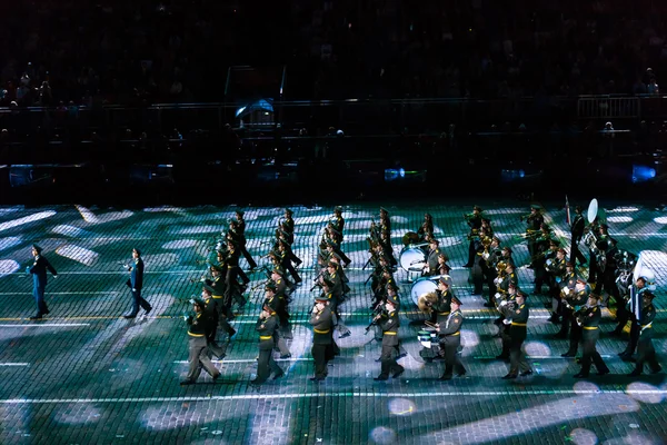 Moskova, Rusya - 26 Ağustos 2016: İşçinin kule Uluslararası Askeri Müzik Festivali.