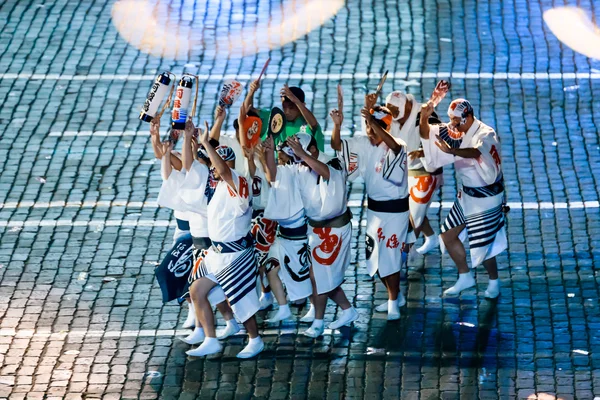 MOSCÚ, RUSIA - 26 de agosto de 2016: Festival Internacional de Música Militar de la Torre Spasskaya . — Foto de Stock