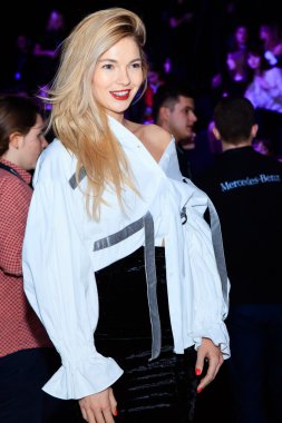 Dimaneu catwalk, ilkbahar-yaz 2017 Mercedes-Benz moda hafta Rusya'nın konukları.