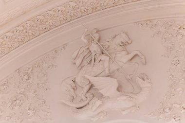 Grand Kremlin Palace, Moskova Georgievsky koridorda iç görünümünü ayrıntılarını. 1849 yılında inşa edilen sarayın Rusya cumhurbaşkanı'nın resmi konutu olduğunu. 