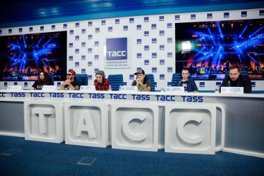 Moskova, Rusya - 28 Şubat 2017: Louna band basın-toplantısında Tass Rus haber ajansı üzerinde 28 Şubat 2017 Moskova, Rusya.