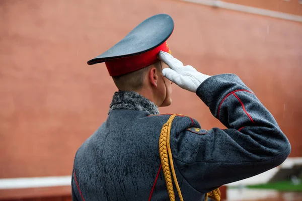 莫斯科 2017年5月08日 154 Preobrazhensky 军团的荣誉卫兵的 Officier 在步兵制服在庄严的事件 — 图库照片