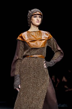 MOSCOW, RUSSIA - 21 Mart 2019: TOCHKA RU DESIGN FESTIVAL podyumu için Moskova Moda Haftası.