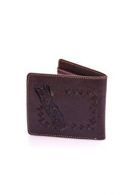 Beyaz zemin üzerinde bir deri çanta