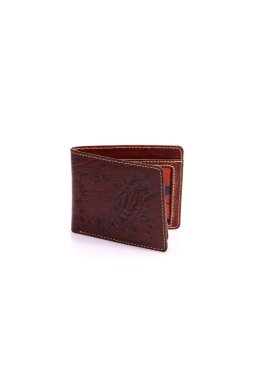 Beyaz zemin üzerinde bir deri çanta