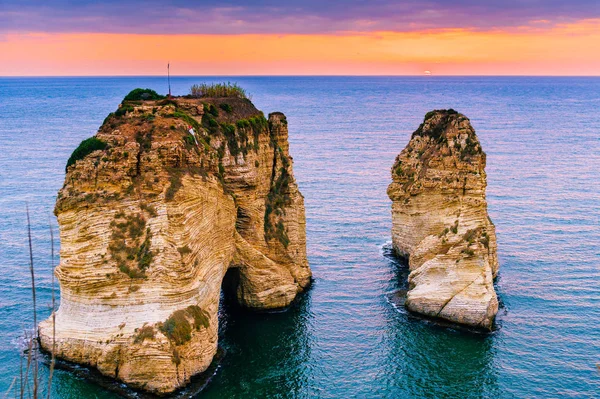 Beyrut günbatımı raouche buzlu