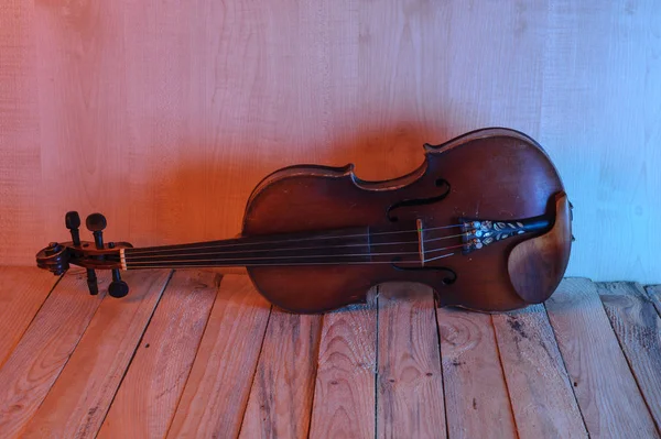 Obrázek housle na bílém pozadí — Stock fotografie
