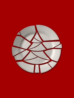 Kırmızı colo Noel ağacına şeklinde izole kırık tabak