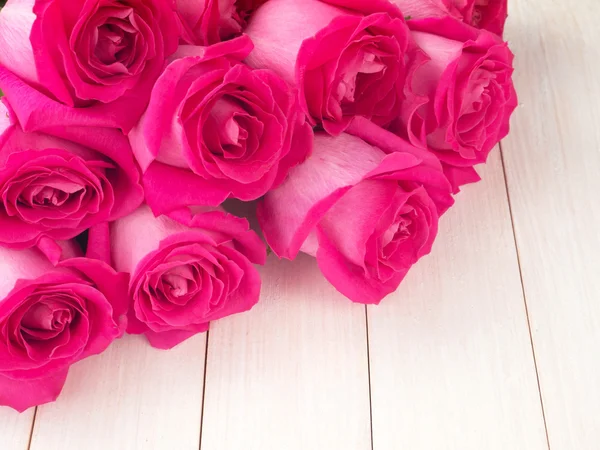 ピンク ハイブリッド ティーのバラの花束 — ストック写真