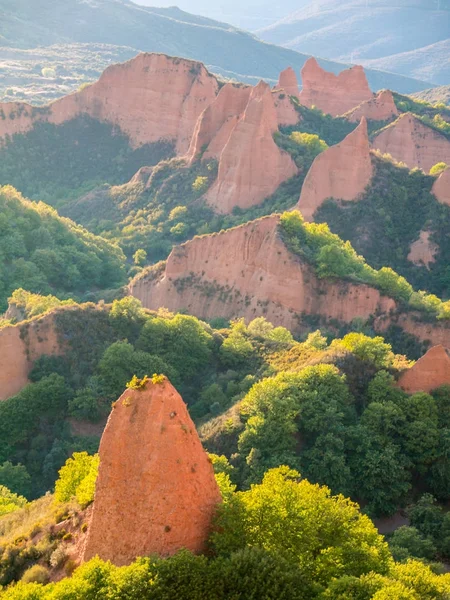 Las Medulas tarihi altın madenciliği sitesi.