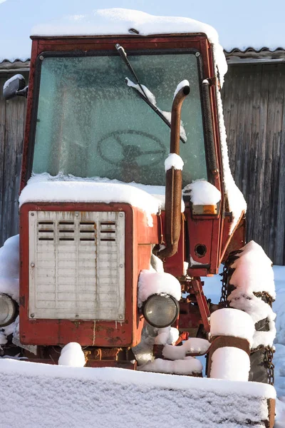 Замораживающий трактор — стоковое фото