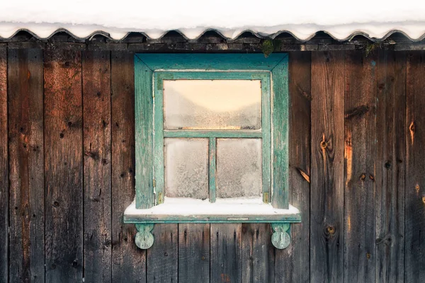 Ambarın eski renkli cam