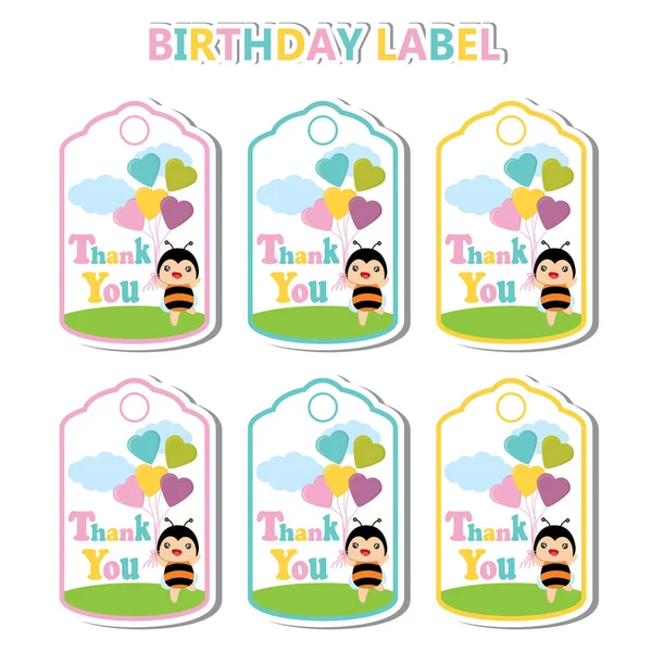 Etiqueta de cumpleaños con abeja linda y globos de corazón de colores adecuados para la etiqueta de cumpleaños — Vector de stock